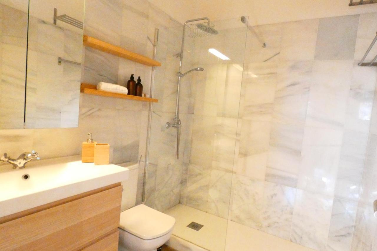 Homeyseville-Luxury Apartment Arenal 6 Pax, Parking Optional Exterior photo
